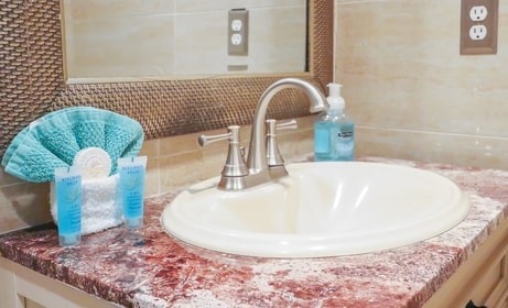 Apt w/2 Queen Beds & Ocean View at Tides 25 Komffy