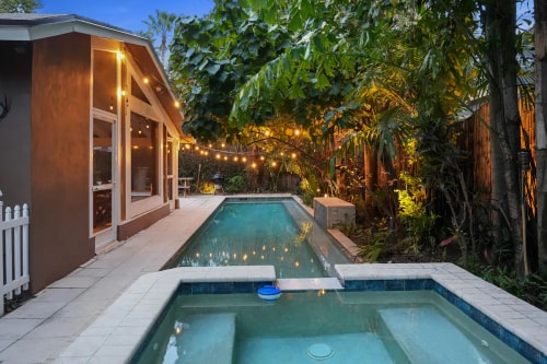 Breathtaking 2BR 2BA House FLL 6 Komffy