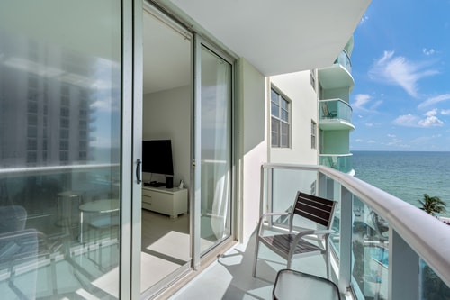 Condo w/2 KingBeds & OceanView at Tides 24 Komffy