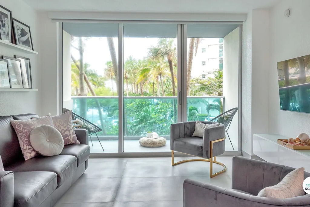 Beach home 1Bed/1.5Bath w/King bed at Sian 17 Komffy