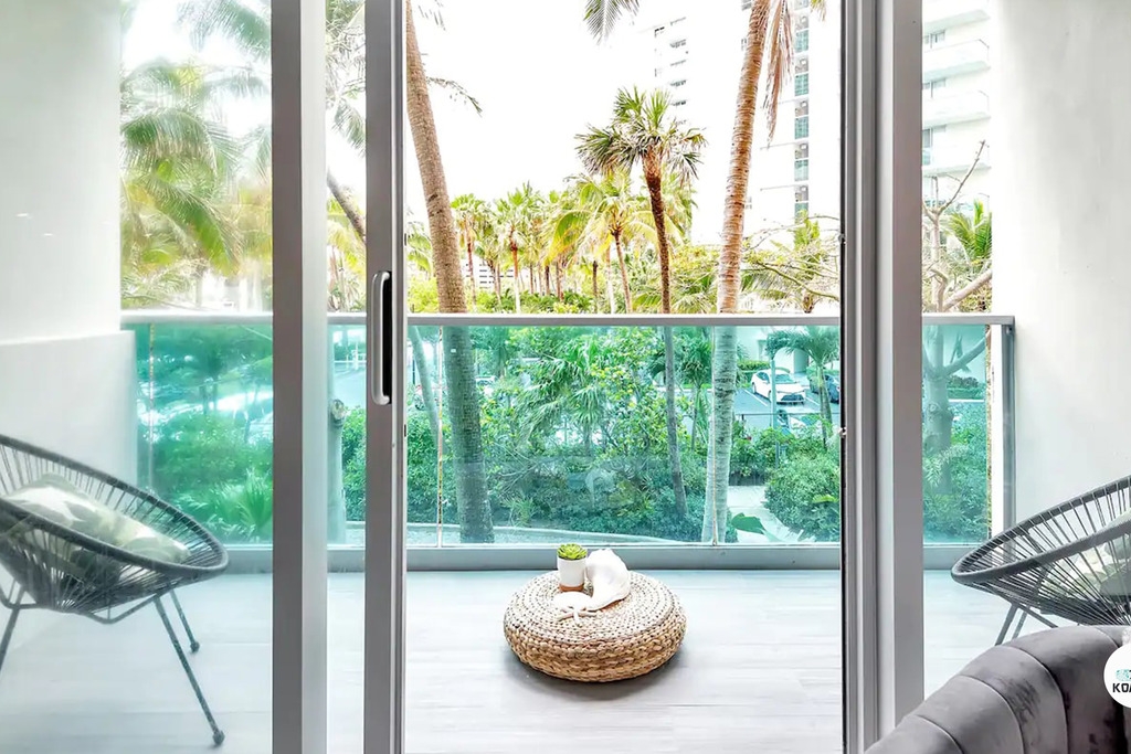 Beach home 1Bed/1.5Bath w/King bed at Sian 24 Komffy