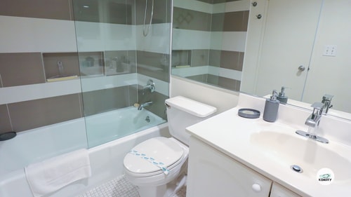Komffy Penthouse w/Queen Bed & Ocean View at Tides 50 Komffy