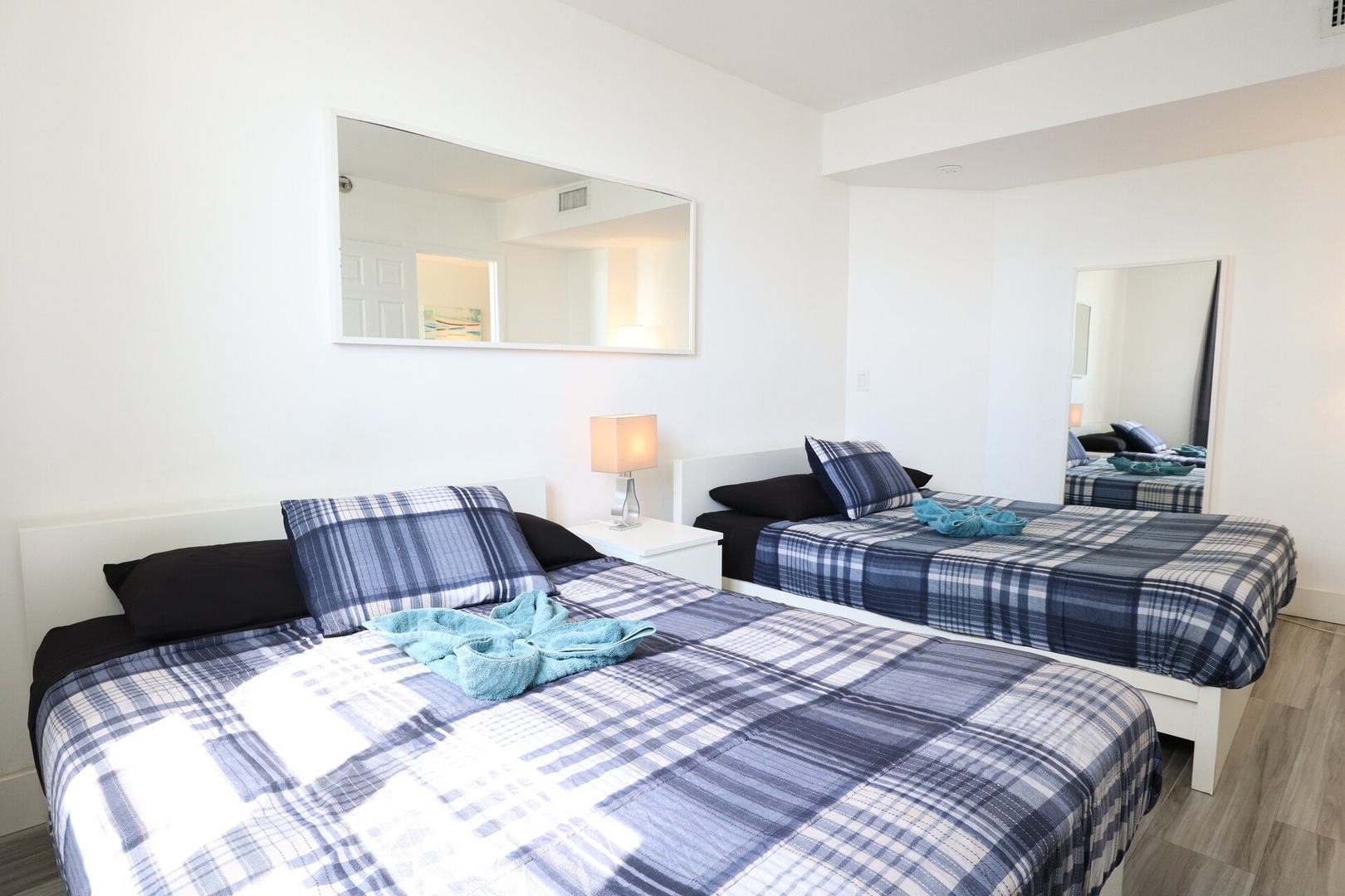 2Bed/2Bath, 4QueenBeds & OceanView at Tides 25 Komffy