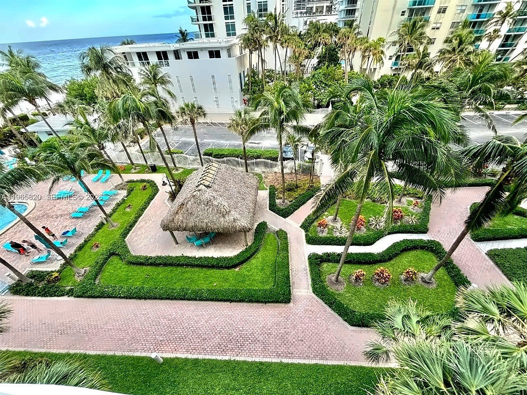 Home w/2 Queen beds at Tides 8 Komffy