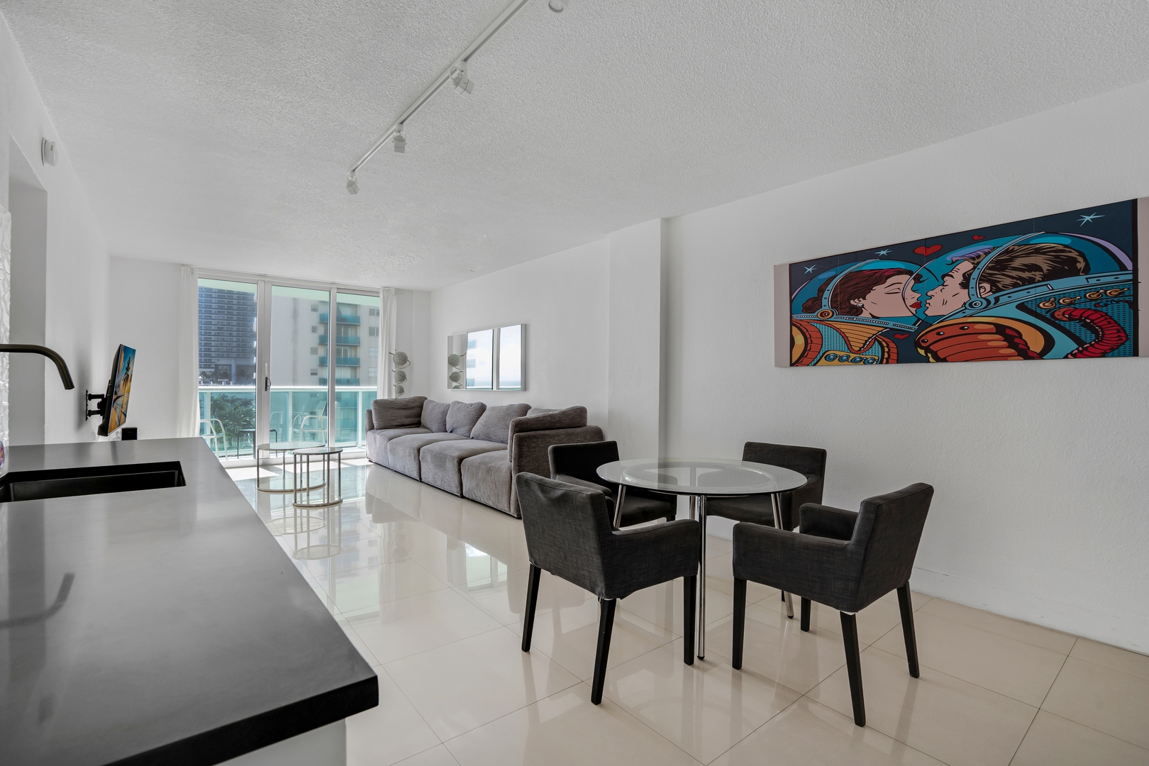Condo w/2 KingBeds & OceanView at Tides 5 Komffy