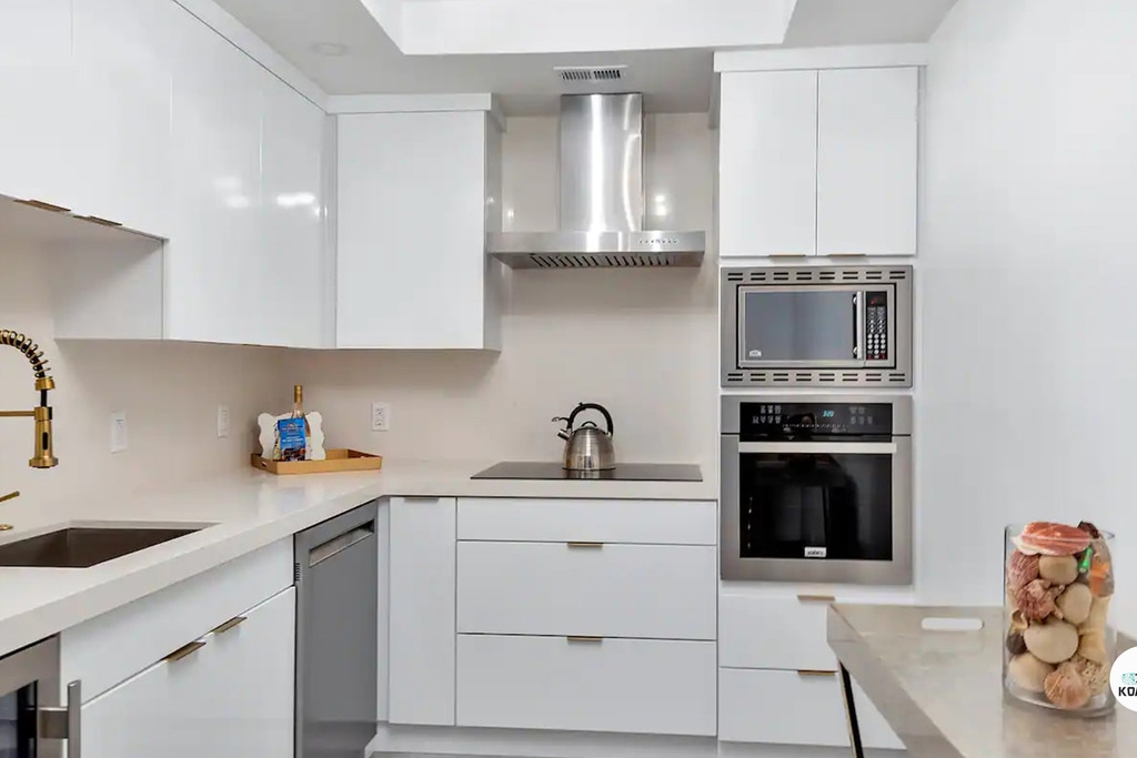 Beach home 1Bed/1.5Bath w/King bed at Sian 14 Komffy