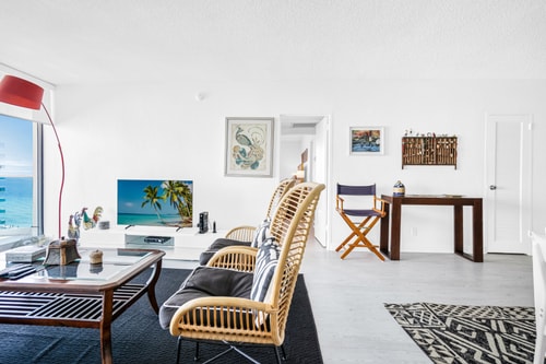 Beach apartment w/1 Bedroom, 2 Queen Beds at the Tides 1 Komffy