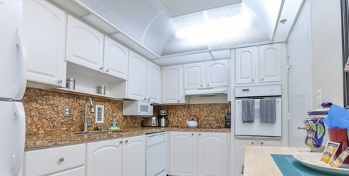 Apt w/2 Queen Beds & Ocean View at Tides 10 Komffy