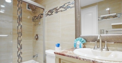 Apt w/2 Queen Beds & Ocean View at Tides 26 Komffy