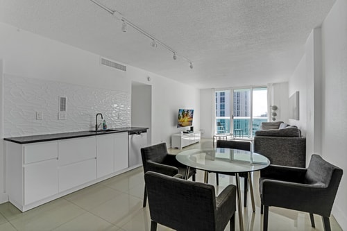 Condo w/2 KingBeds & OceanView at Tides 4 Komffy