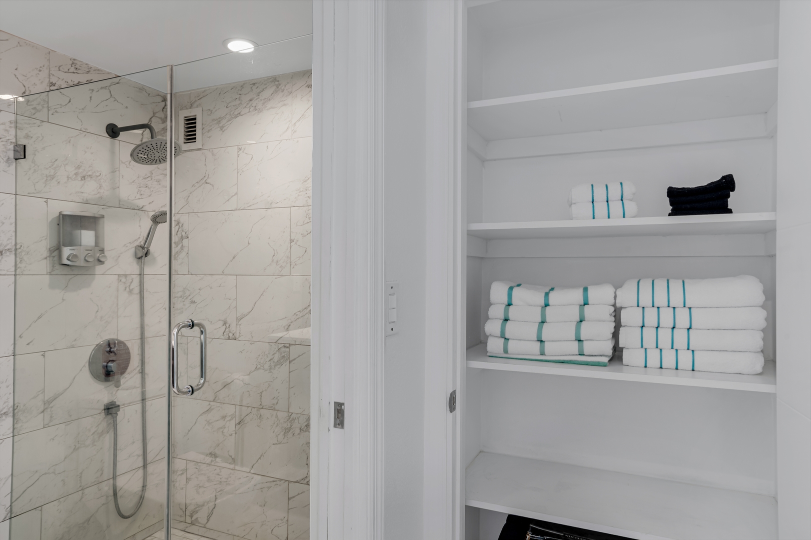 Condo w/2 KingBeds & OceanView at Tides 11 Komffy