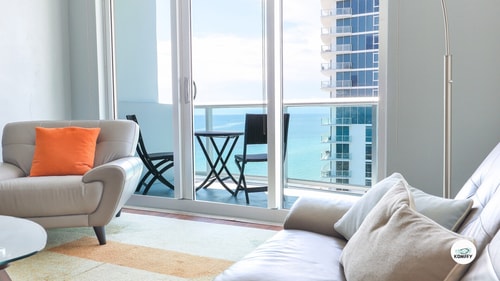 Komffy Penthouse w/Queen Bed & Ocean View at Tides 12 Komffy