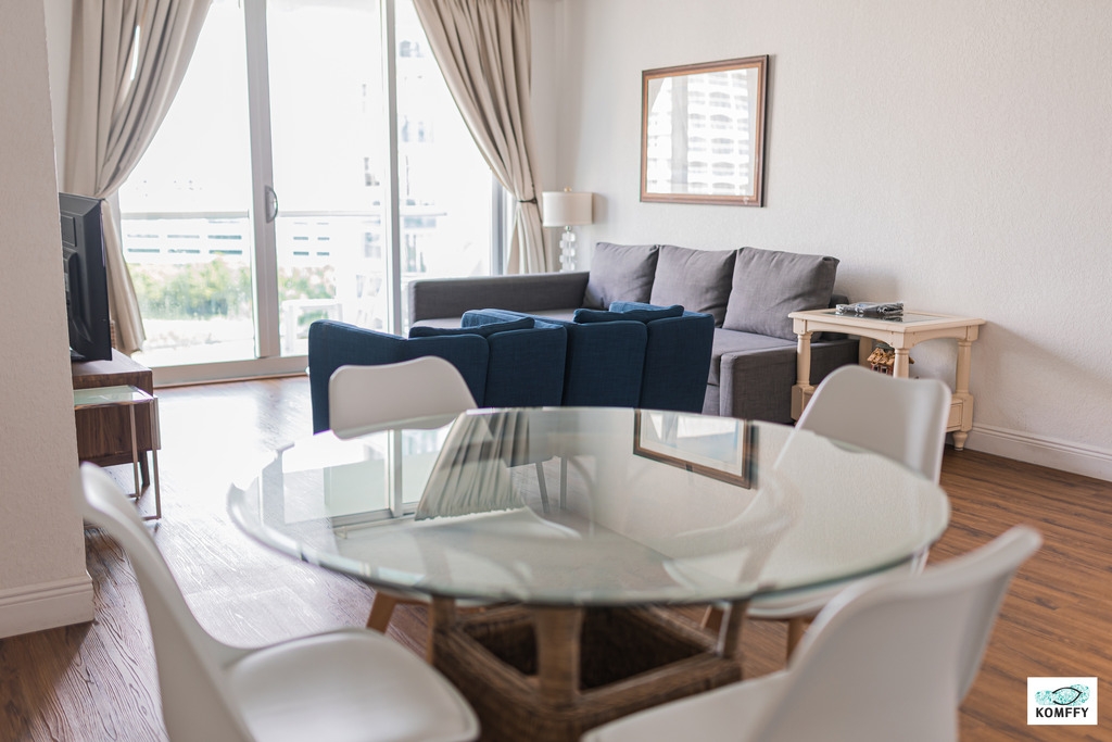 Komffy Apt w/2 Queen Beds & Canal View at Tides 16 Komffy