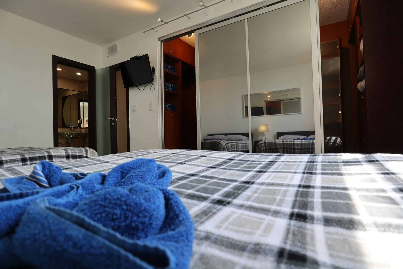 2Bed/2Bath, 4QueenBeds & OceanView at Tides 23 Komffy