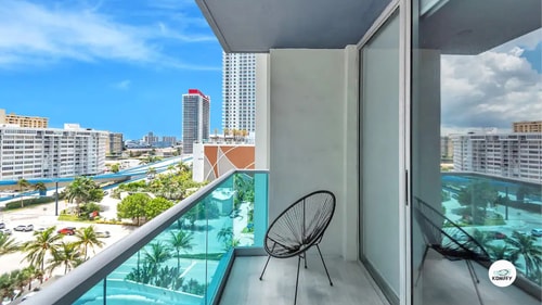 Beach home 2 Bed/ 2 Bath w/King bed at Sian 21 Komffy