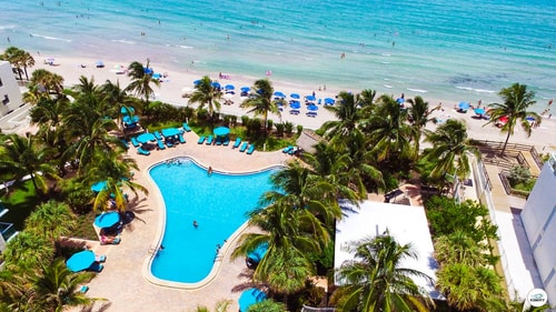 Komffy 2Bed/2Bath, 4QueenBeds & OceanView at Tides 37 Komffy Canada