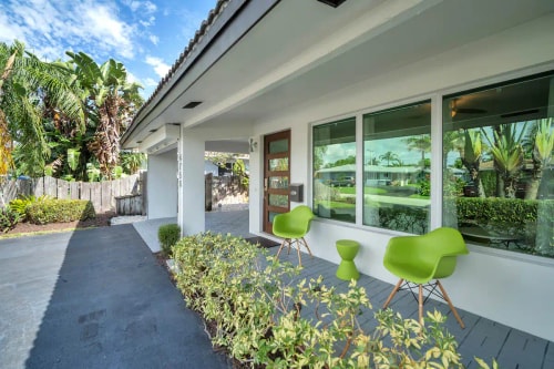 Lush 4 BED 2 BATH FLL 19 Komffy