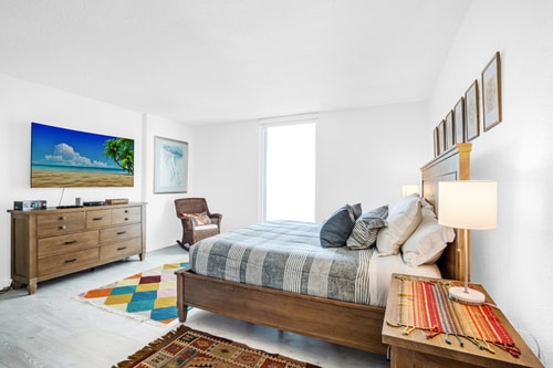 Beach apartment w/1 Bedroom, 2 Queen Beds at the Tides 16 Komffy