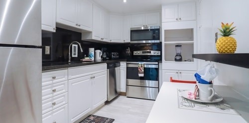 Apt w/2 Queen Beds & Ocean View at Tides 11 Komffy