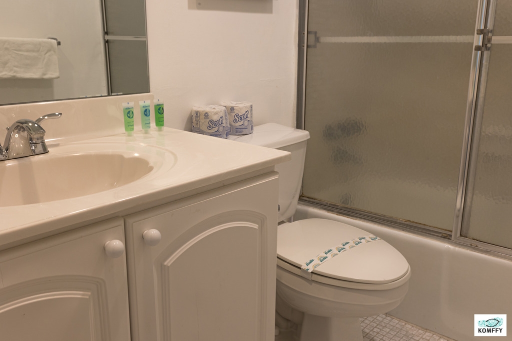 Komffy Apt w/2 Queen Beds & Canal View at Tides 25 Komffy