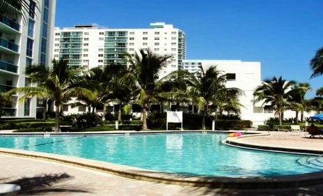 Apt w/2 Queen Beds & Ocean View at Tides 22 Komffy