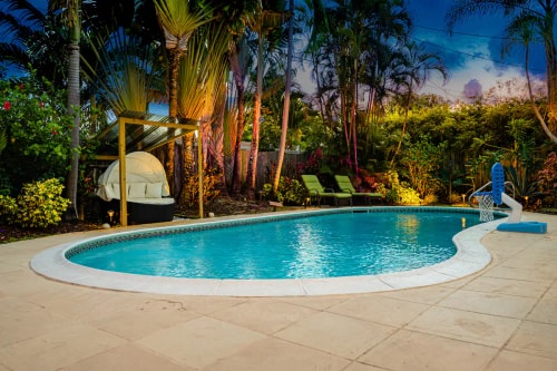Lush 4 BED 2 BATH FLL 23 Komffy
