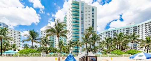 Komffy Apt w/2 Queen Beds & canal view at Tides 20 Komffy