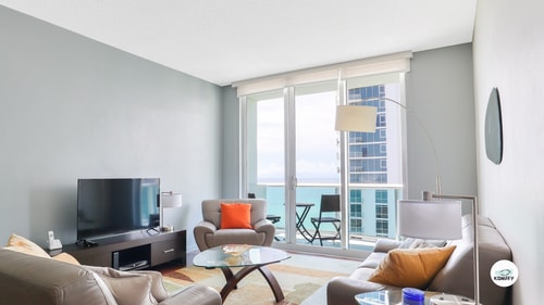 Komffy Penthouse w/Queen Bed & Ocean View at Tides 8 Komffy