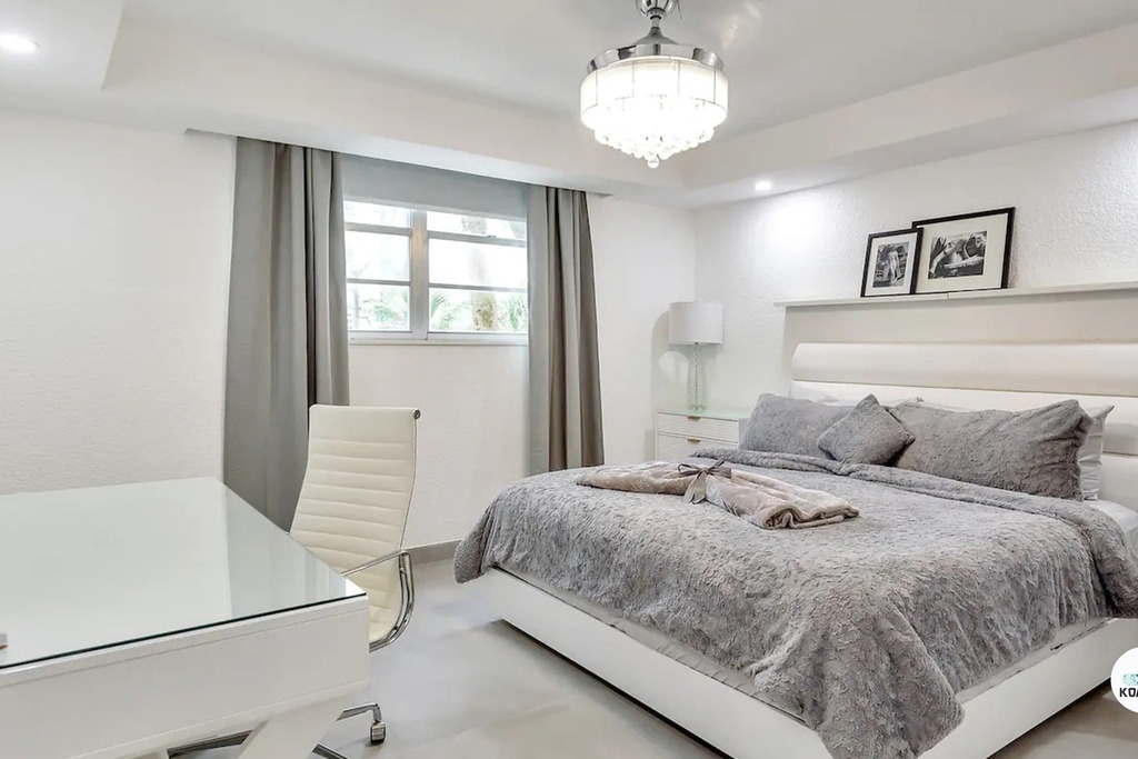 Beach home 1Bed/1.5Bath w/King bed at Sian 22 Komffy