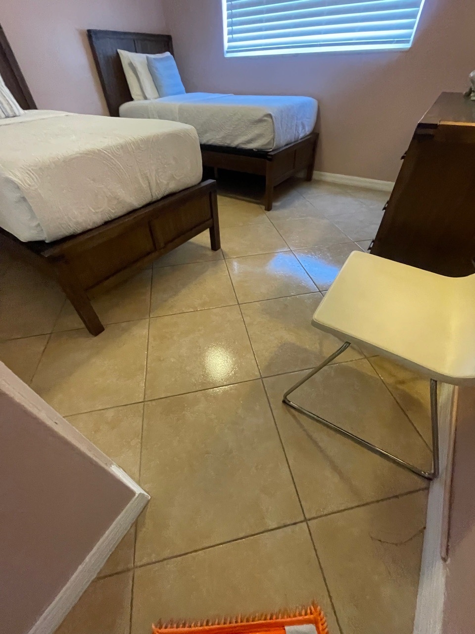 Modern Beachfront Suite at Hollywood Broadwalk 19 Komffy
