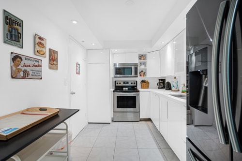 Beach apartment w/1 Bedroom, 2 Queen Beds at the Tides 8 Komffy