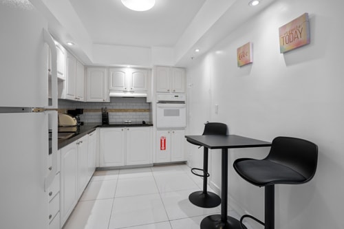 1BED Condo w/Pool View | 3rd Floor at Tides 8 Komffy