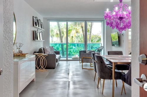 Beach home 1Bed/1.5Bath w/King bed at Sian 4 Komffy Canada