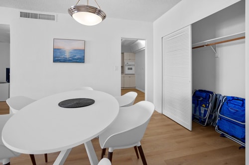 Condo w/2 Queen beds & Ocean View | Tides 5 Komffy