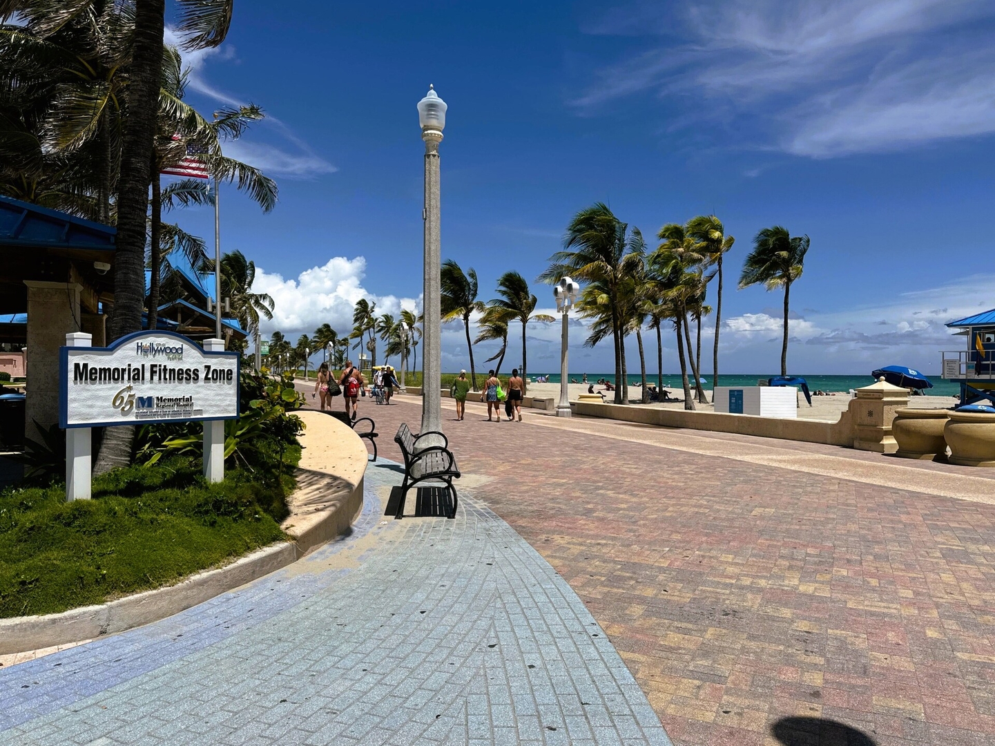 Modern Queen Studio +  Kitchen | Wi-Fi 12 Hollywood Sunrise Hotel