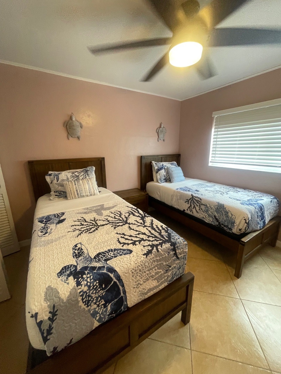 Modern Beachfront Suite at Hollywood Broadwalk 22 Komffy