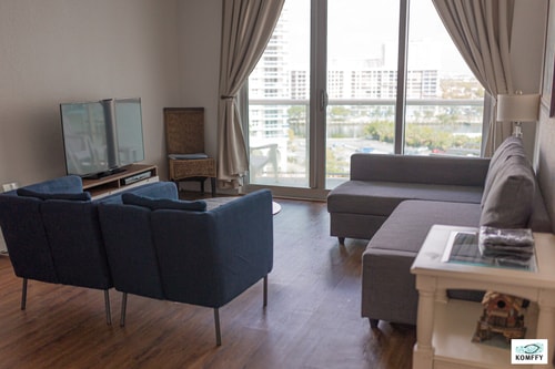 Komffy Apt w/2 Queen Beds & Canal View at Tides 49 Komffy