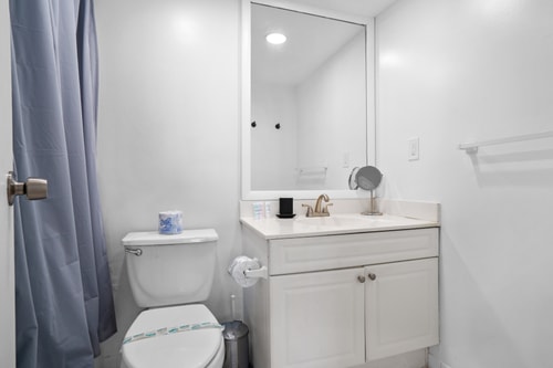 Condo w/2 Queen beds & Ocean View | Tides 23 Komffy