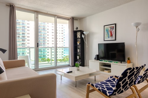 Komffy Apt w/2 Queen Beds & Ocean View at Tides 30 Komffy