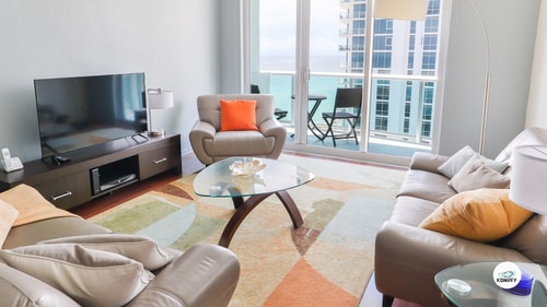 Komffy Penthouse w/Queen Bed & Ocean View at Tides 1 Komffy