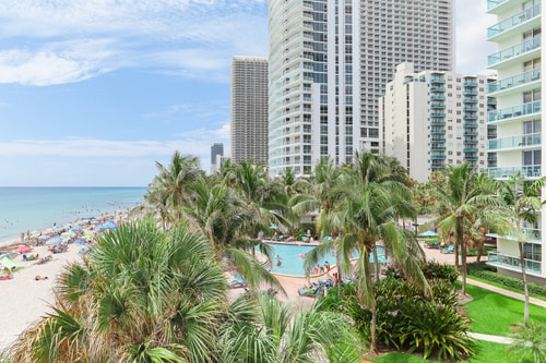 Komffy 2Bed/2Bath, 4QueenBeds & OceanView at Tides 43 Komffy Canada