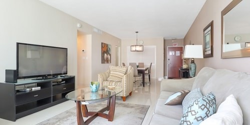 Apt w/2 Queen Beds & Ocean View at Tides 7 Komffy