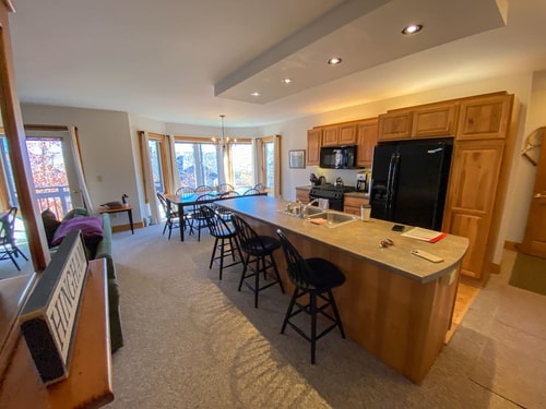Beautiful, sunny Jay Peak ski-in/ski-out condo!