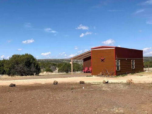 Rustic Bunkhouse-Custom Built Cabin on 30acre