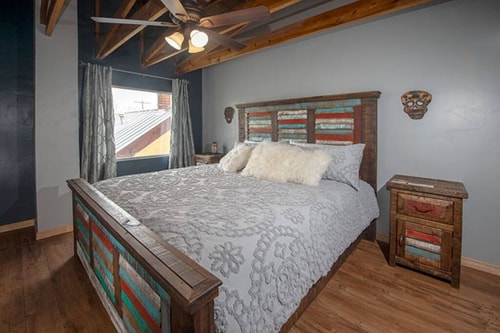 Boutique loft @ Alpine City Place | Hotel & Bar