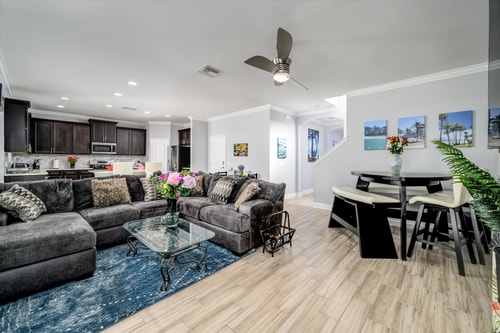 South Tampa's Spacious & Luxurious 4/3