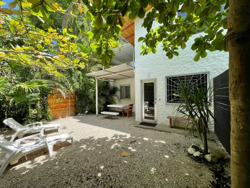 Salt1, Guiones 1BR Private Garden, Walk to Beach