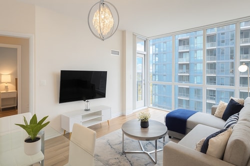 1+Den Condos with Parking and Balcony-Mississauga
