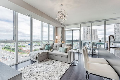 Elegant 2BR-2Bath, Balcony, Parking, City View