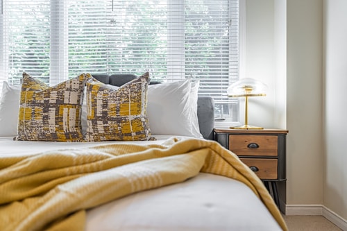 Cozy 1BR Townhome Apartment